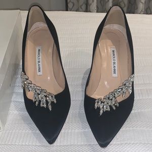Manolo Blahnik Black Satin Pumps Nadira 70